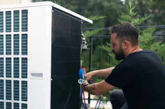 Mitsubishi Electric: Ecodan-R290-Monoblock-Wärmepumpe.